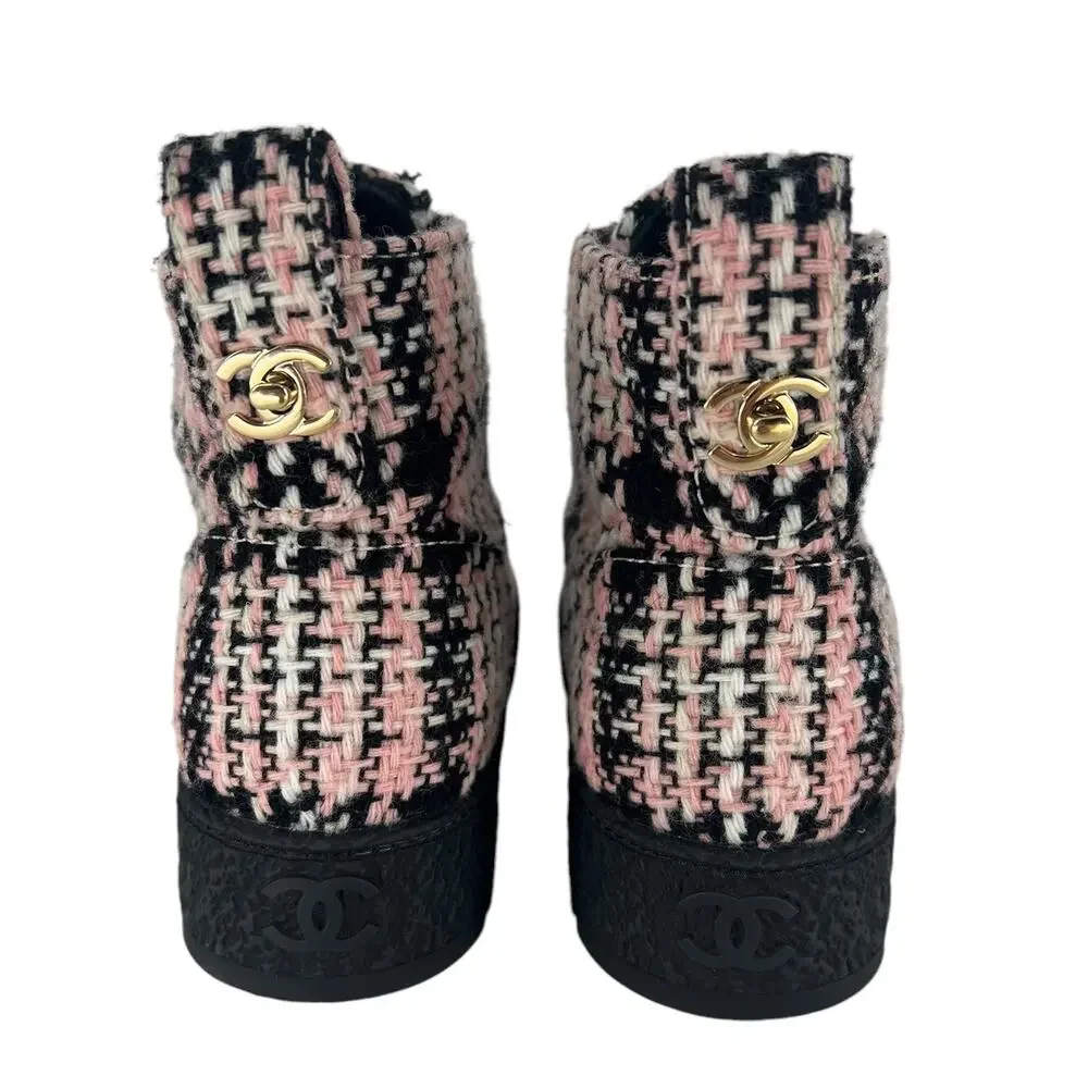 Chanel 2021 CC Logo Tweed Cap Toe Lace-Up‎ Combat Boots Size 37